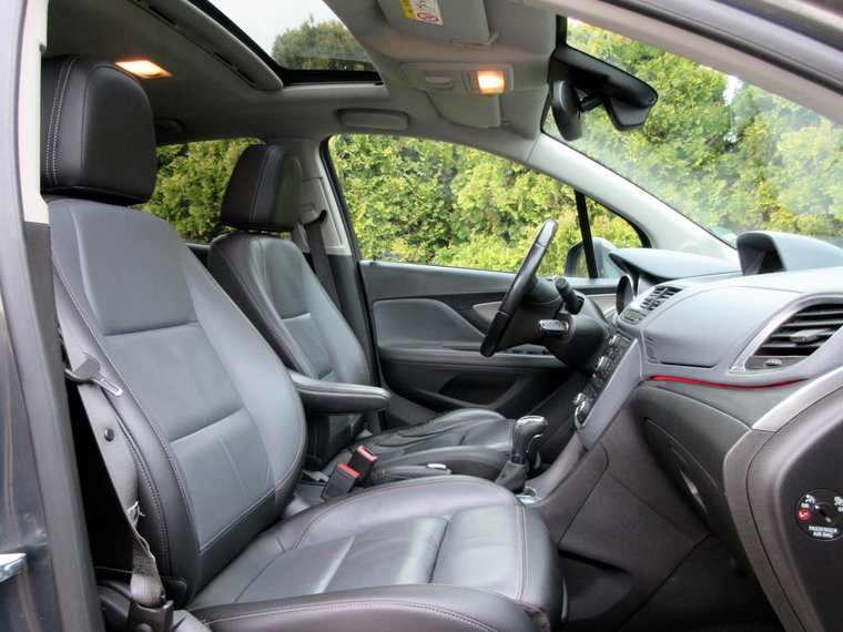 Vehicle Image 16