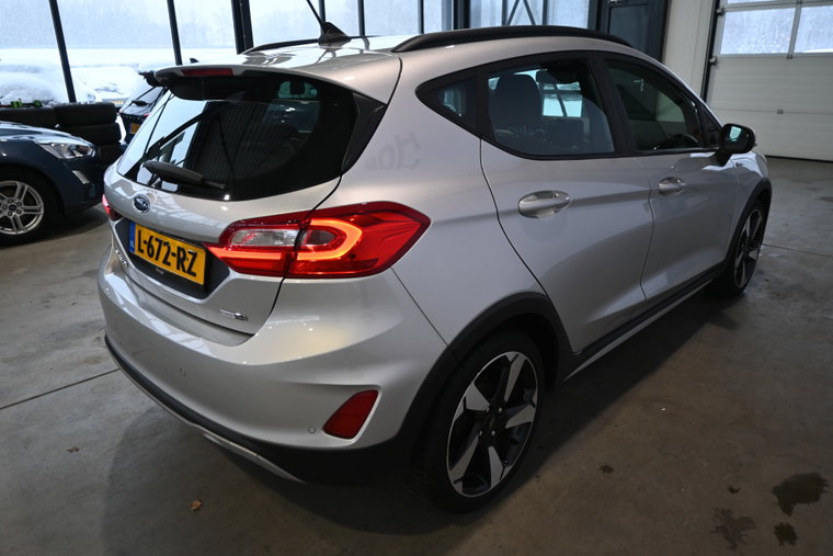 Vehicle Image 13