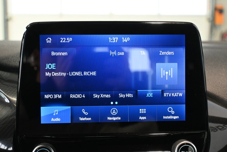 Vehicle Image 36