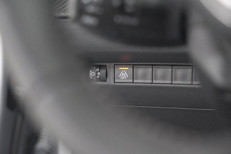 Vehicle Image 35