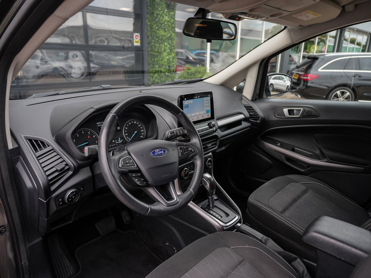 Vehicle Image 13