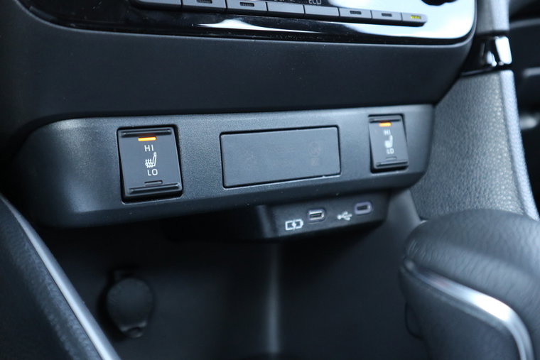 Vehicle Image 23