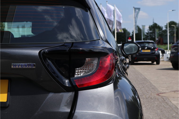 Vehicle Image 30