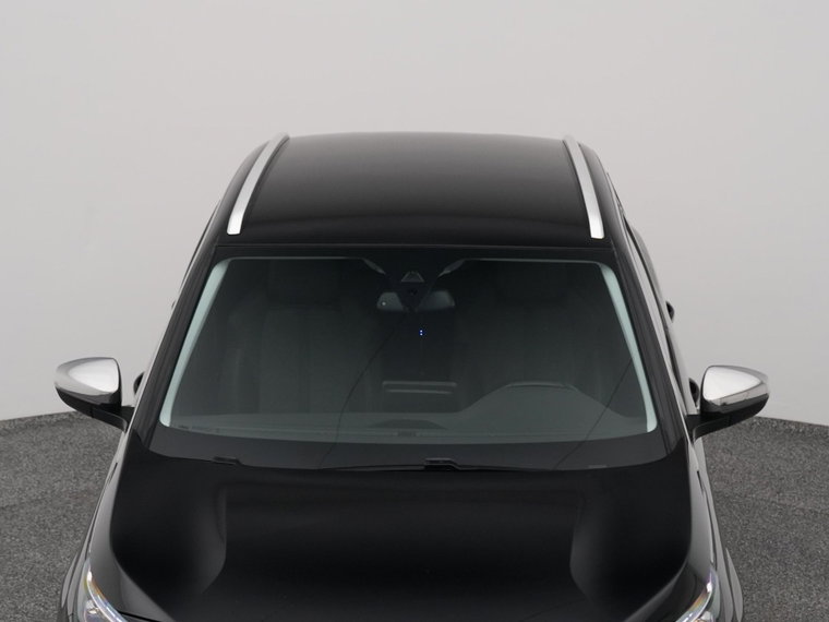 Vehicle Image 32