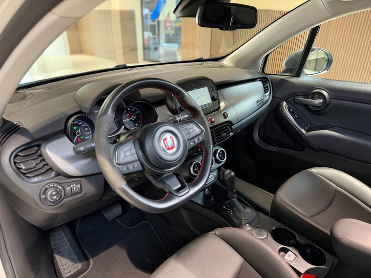 Vehicle Image 39