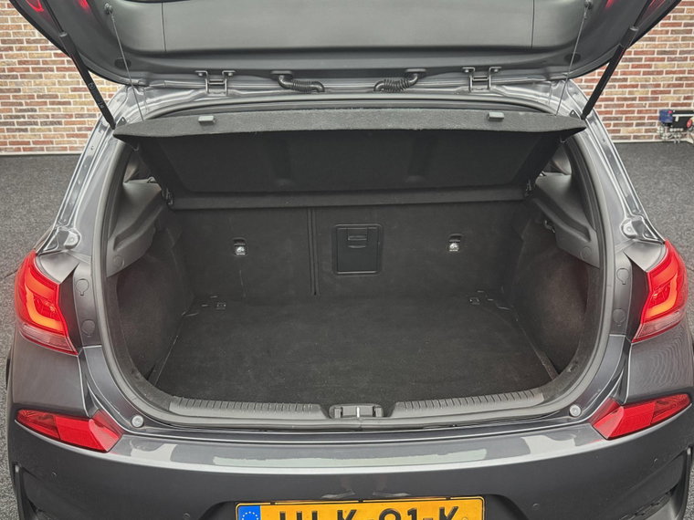 Vehicle Image 28