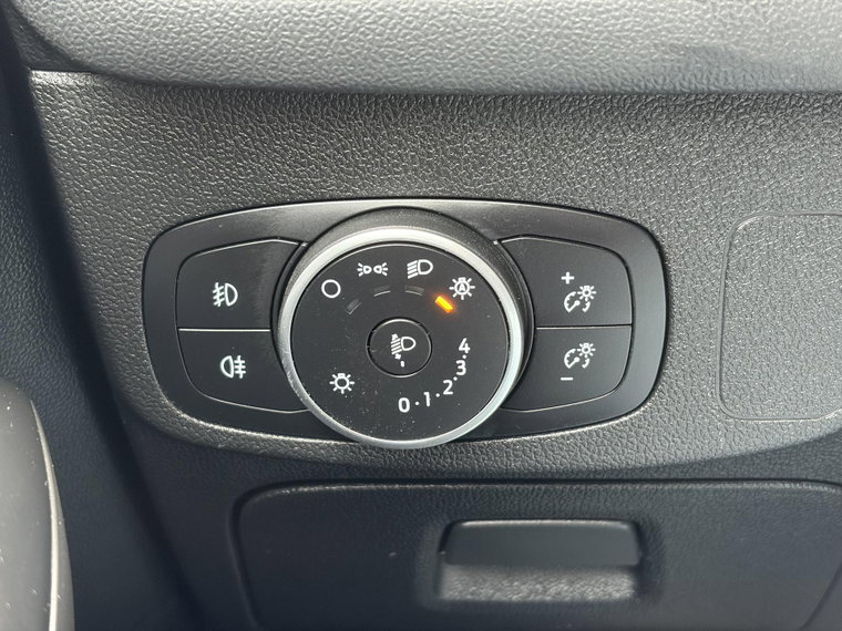 Vehicle Image 36