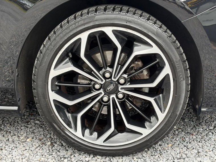 Vehicle Image 41