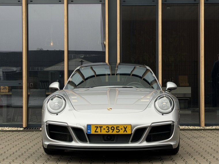 Vehicle Image 24