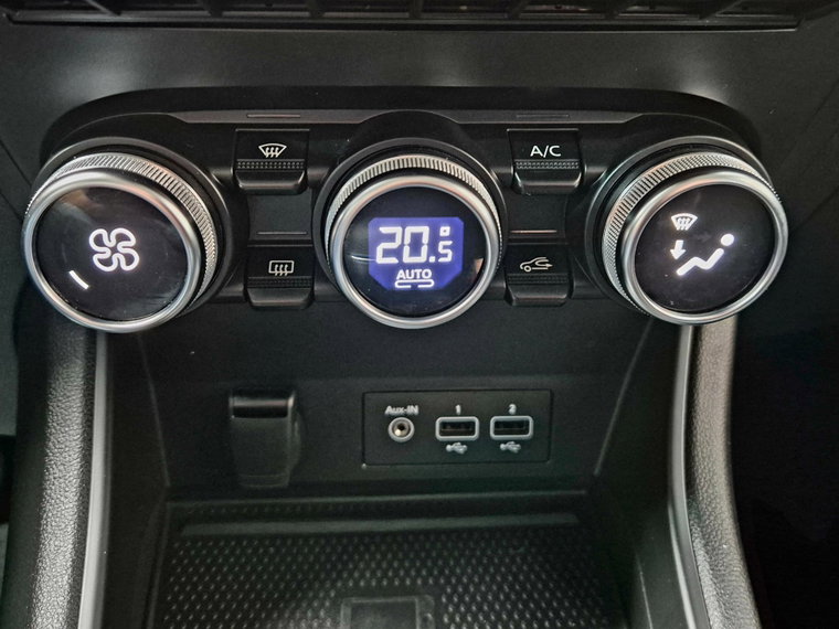 Vehicle Image 28