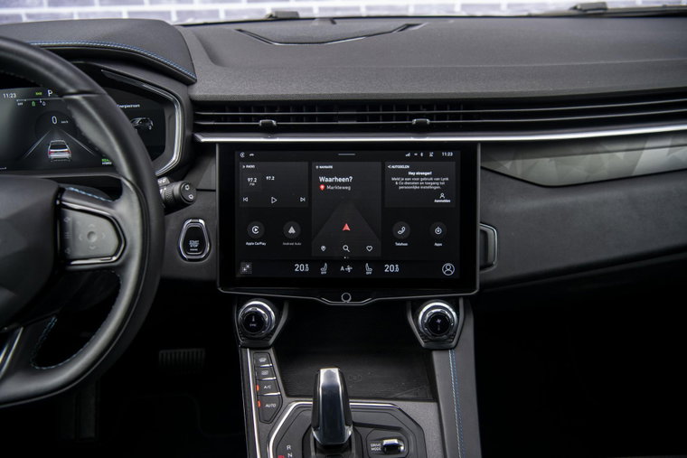 Vehicle Image 21