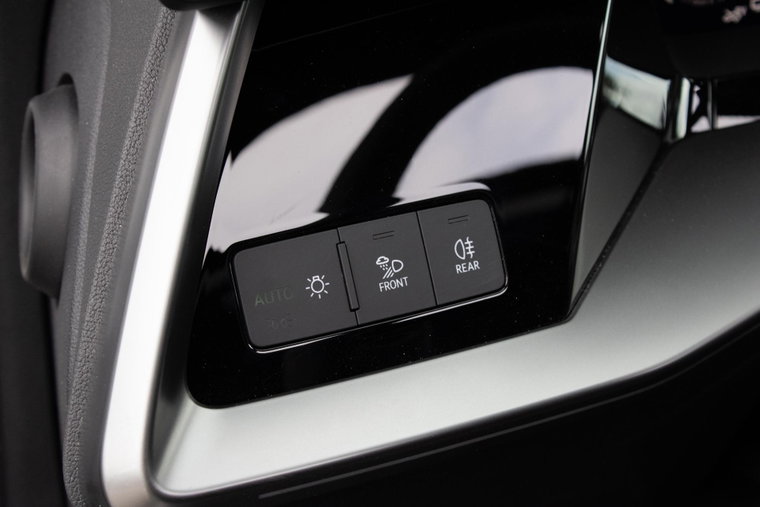 Vehicle Image 45