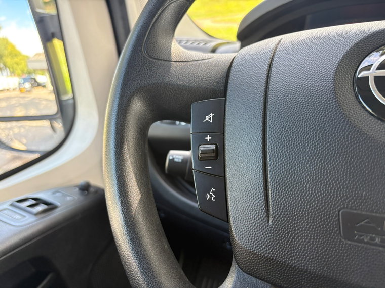 Vehicle Image 24