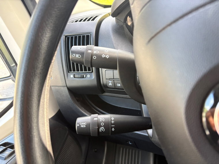 Vehicle Image 26