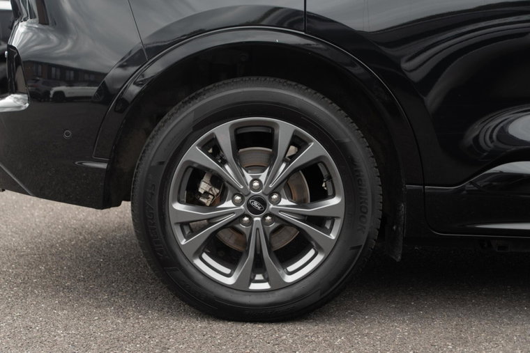 Vehicle Image 19
