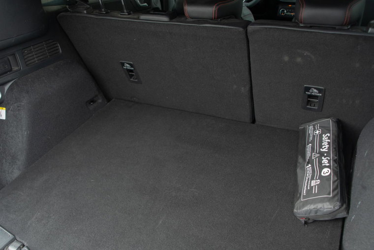 Vehicle Image 32