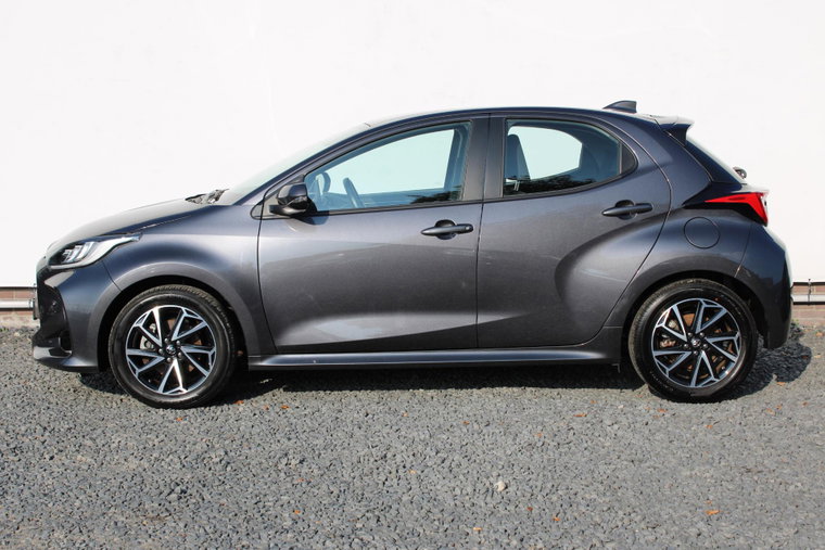 Vehicle Image 3