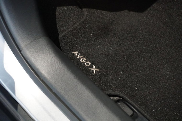 Vehicle Image 18