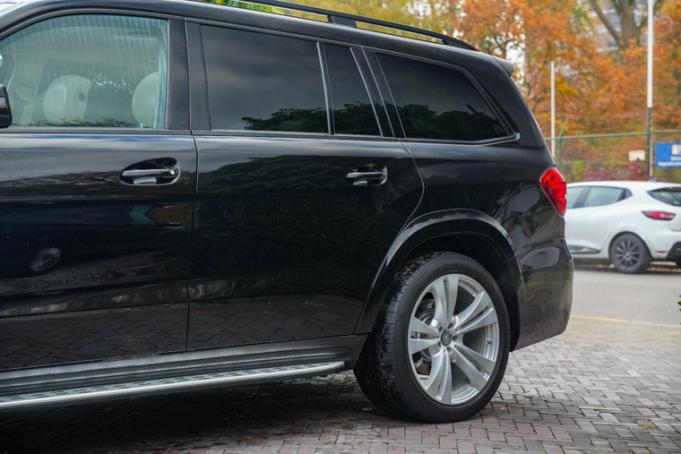 Vehicle Image 35