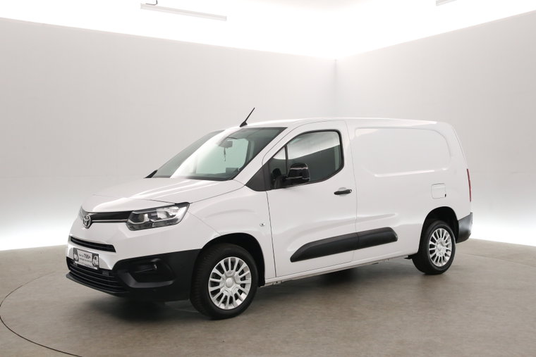 Vehicle Image 8