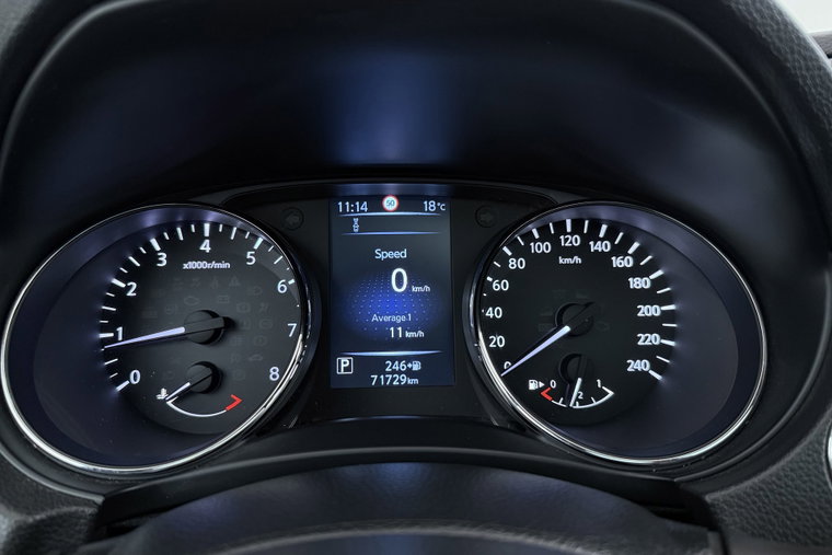 Vehicle Image 25