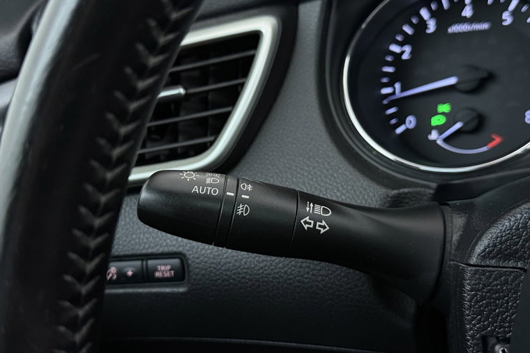 Vehicle Image 28