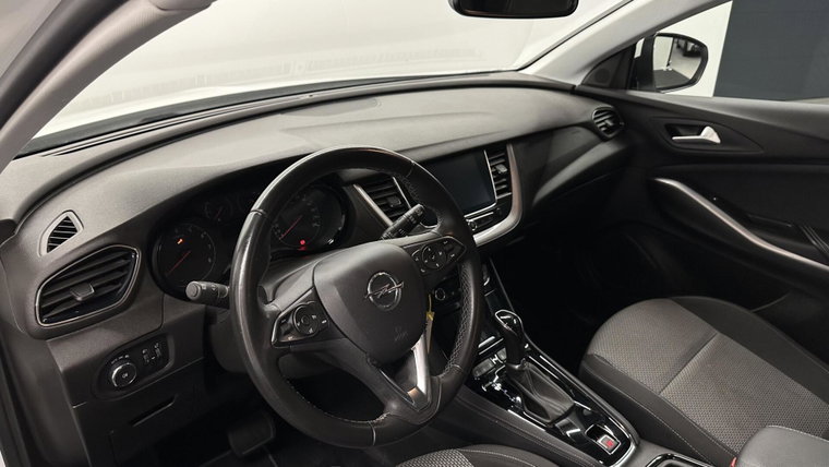 Vehicle Image 22