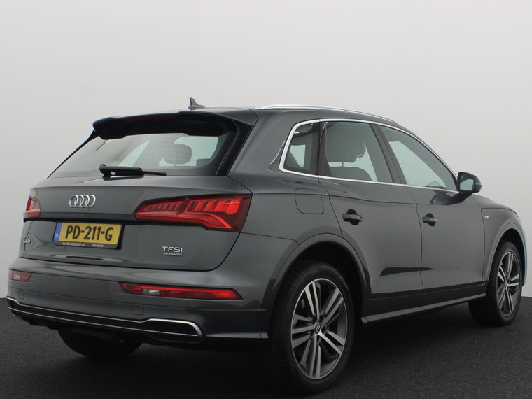 Vehicle Image 18