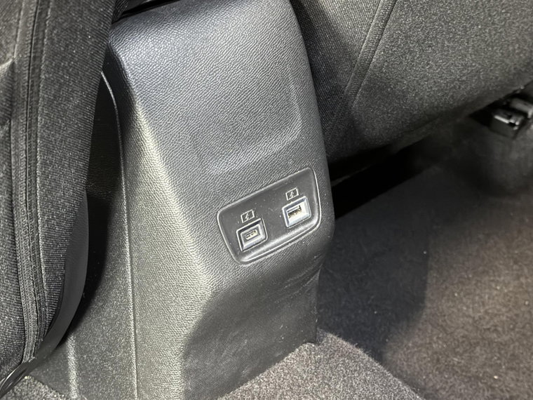 Vehicle Image 42
