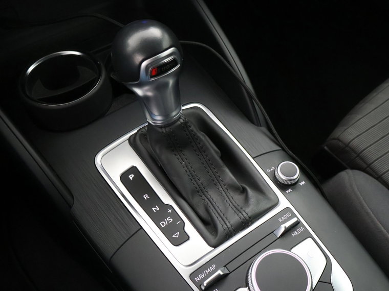 Vehicle Image 39