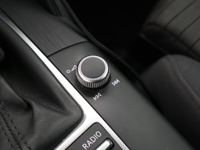 Vehicle Image 40