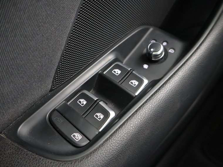 Vehicle Image 42