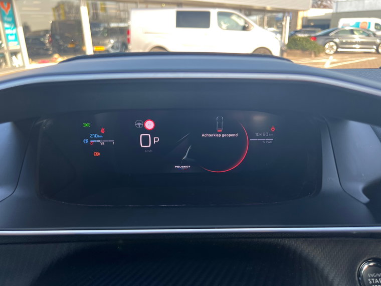 Vehicle Image 13