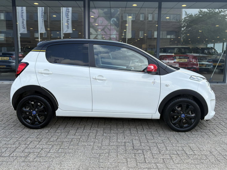 Vehicle Image 28