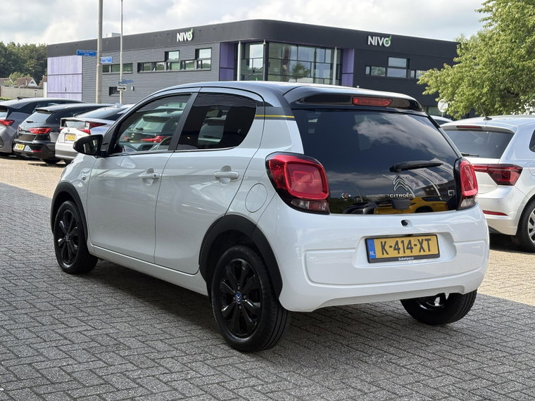 Vehicle Image 8