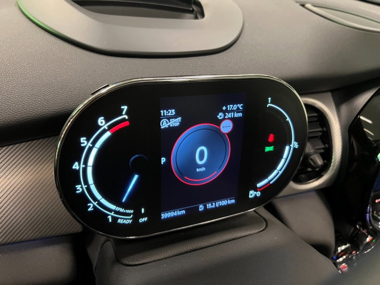 Vehicle Image 18