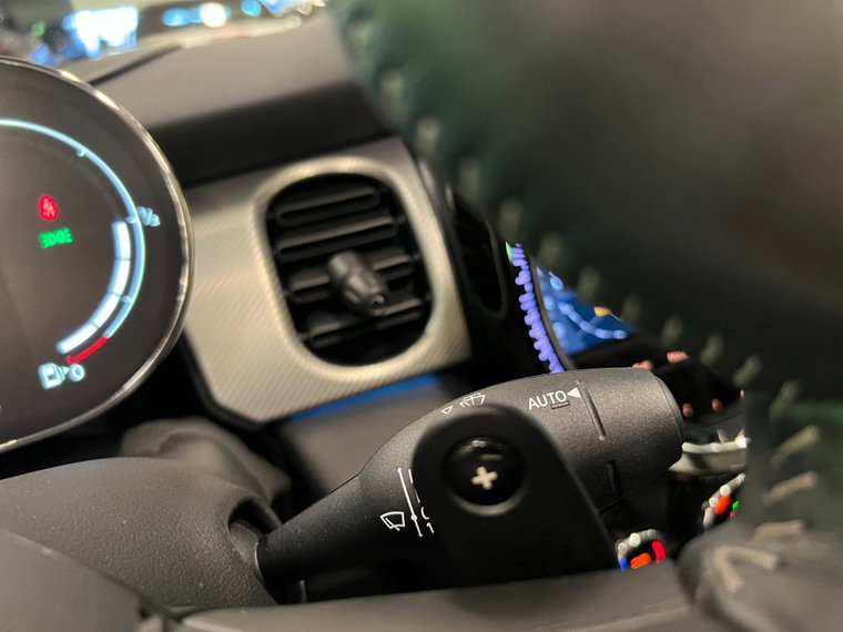Vehicle Image 50