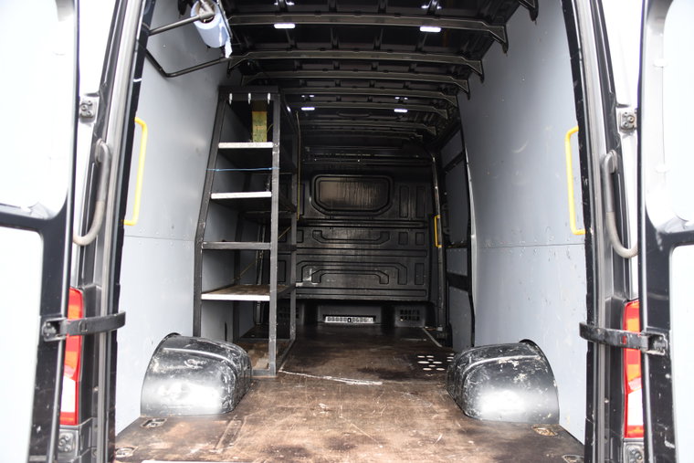 Vehicle Image 38