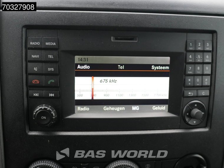 Vehicle Image 18