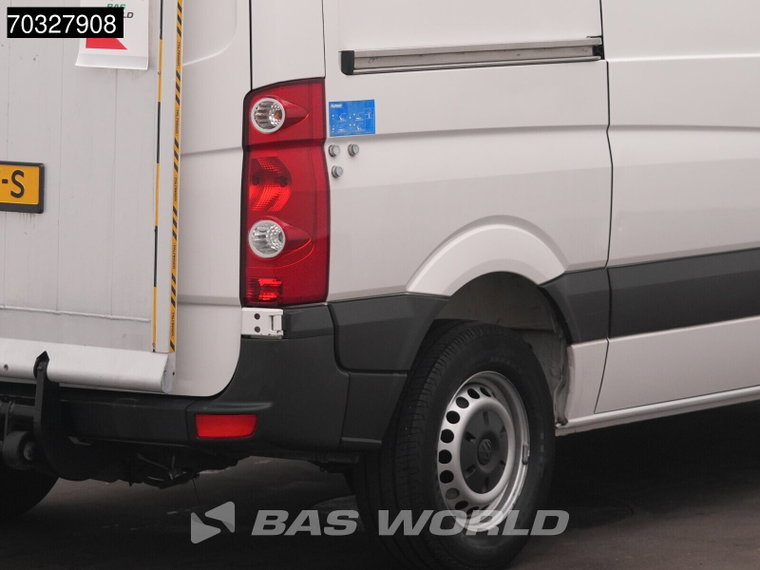 Vehicle Image 33