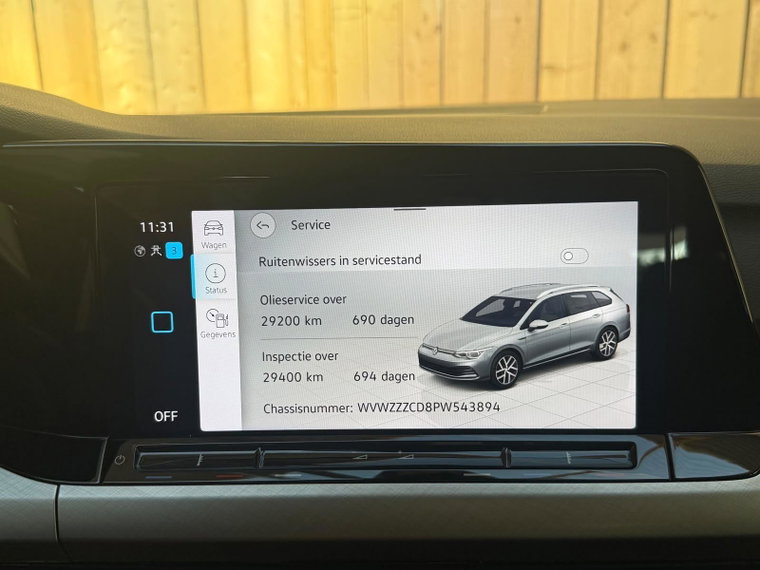 Vehicle Image 25