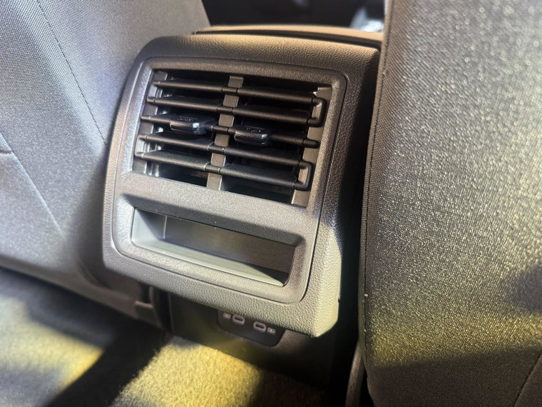 Vehicle Image 48