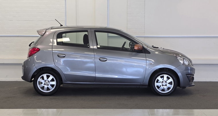 Vehicle Image 4