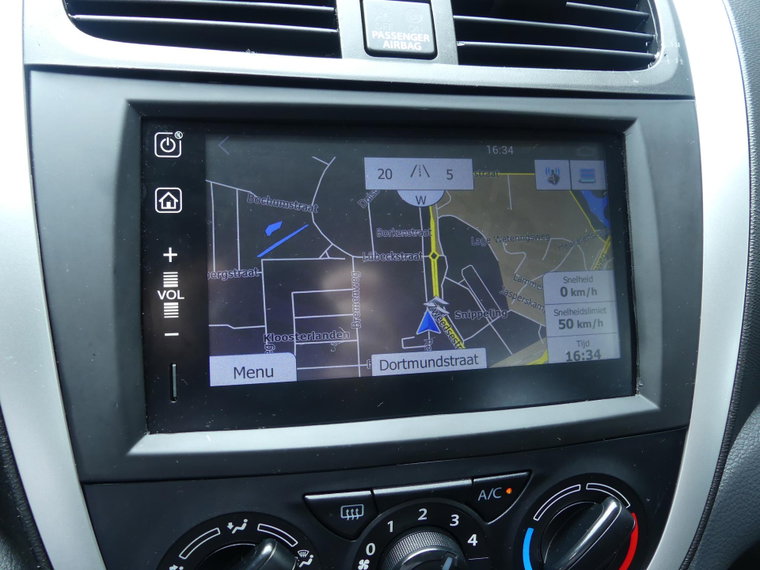 Vehicle Image 17