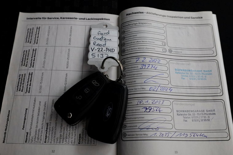 Vehicle Image 8