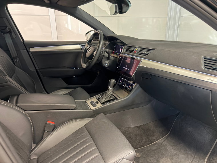 Vehicle Image 39