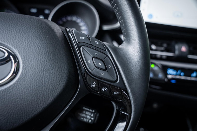Vehicle Image 35