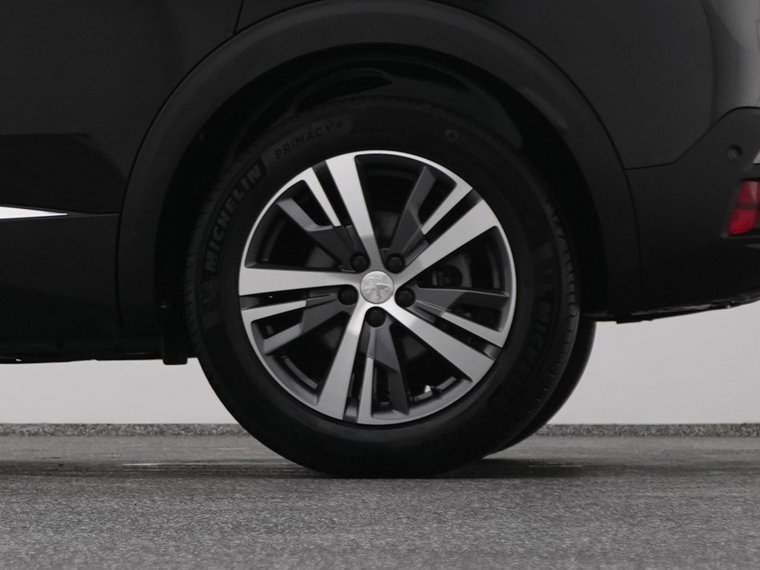 Vehicle Image 40