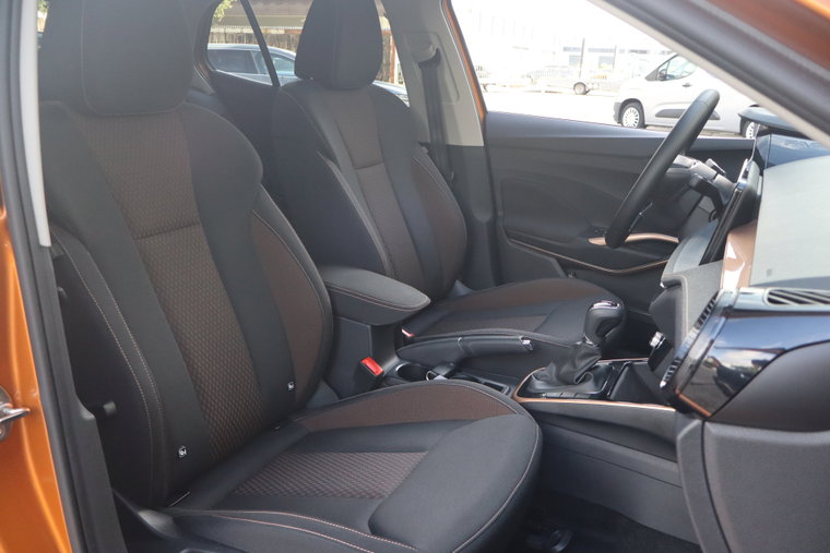 Vehicle Image 31