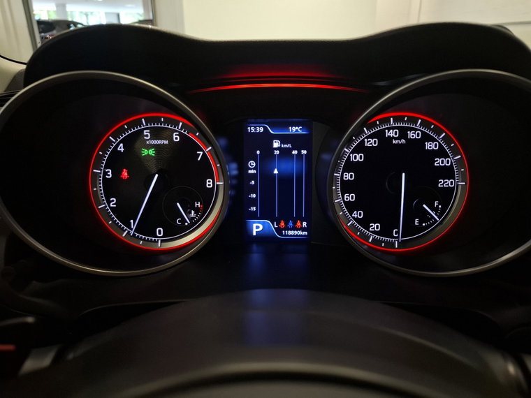 Vehicle Image 15